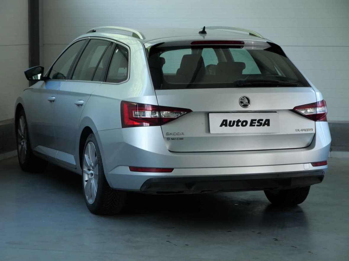 2015 Škoda SUPERB - 6