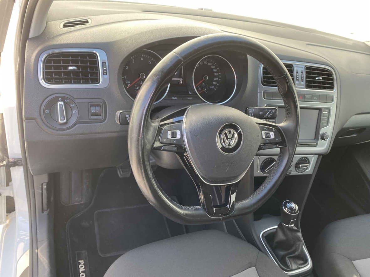 2017 Volkswagen POLO - 12