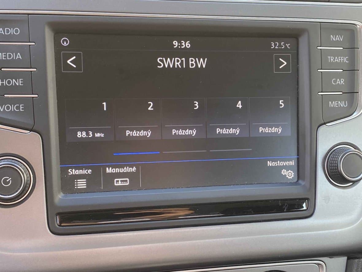 2017 Volkswagen POLO - 16