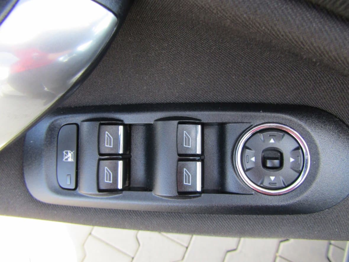 2008 Ford MONDEO - 12