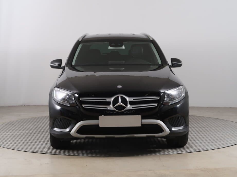 2016 Mercedes-Benz GLC - 2