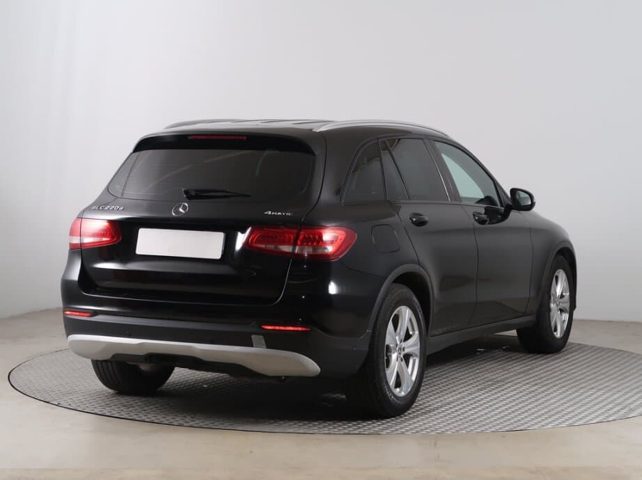 2016 Mercedes-Benz GLC - 7