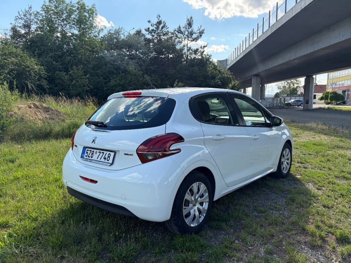 2017 Peugeot 208 - 4
