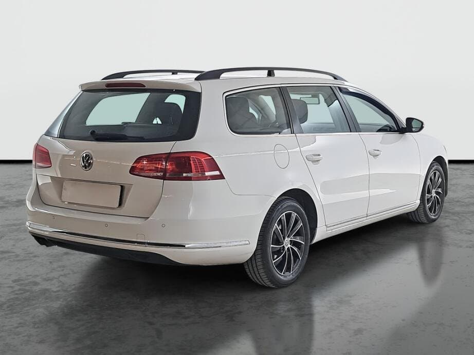 2013 Volkswagen PASSAT - 7