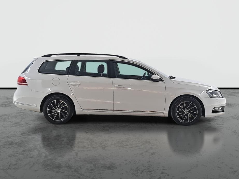2013 Volkswagen PASSAT - 8