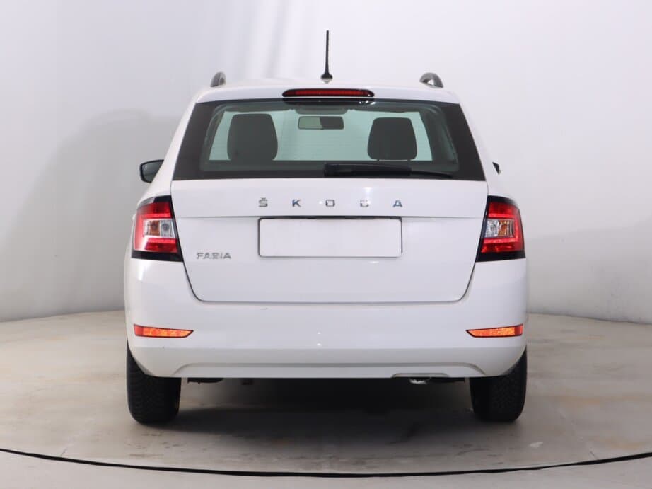 2021 Škoda FABIA - 6