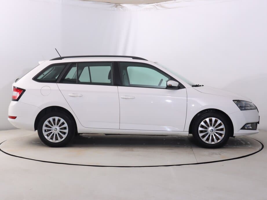 2021 Škoda FABIA - 8