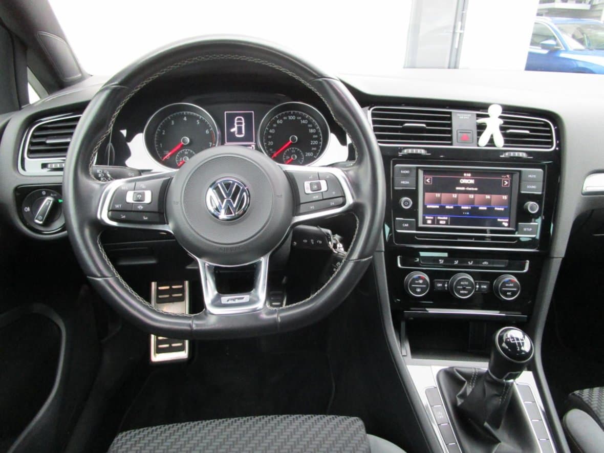 2018 Volkswagen Golf - 5