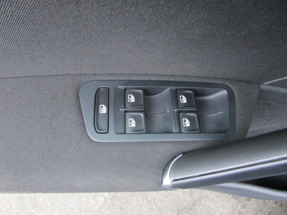 2018 Volkswagen Golf - 8