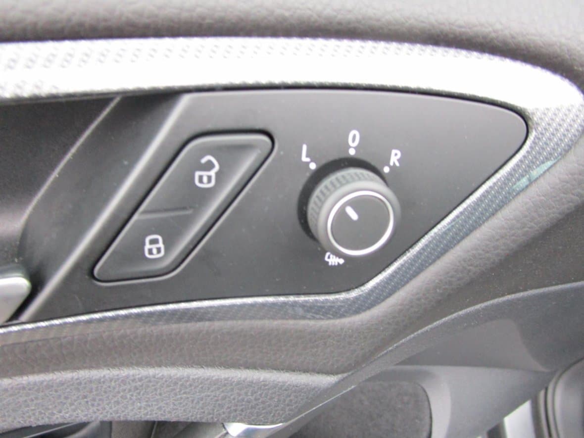 2018 Volkswagen Golf - 9