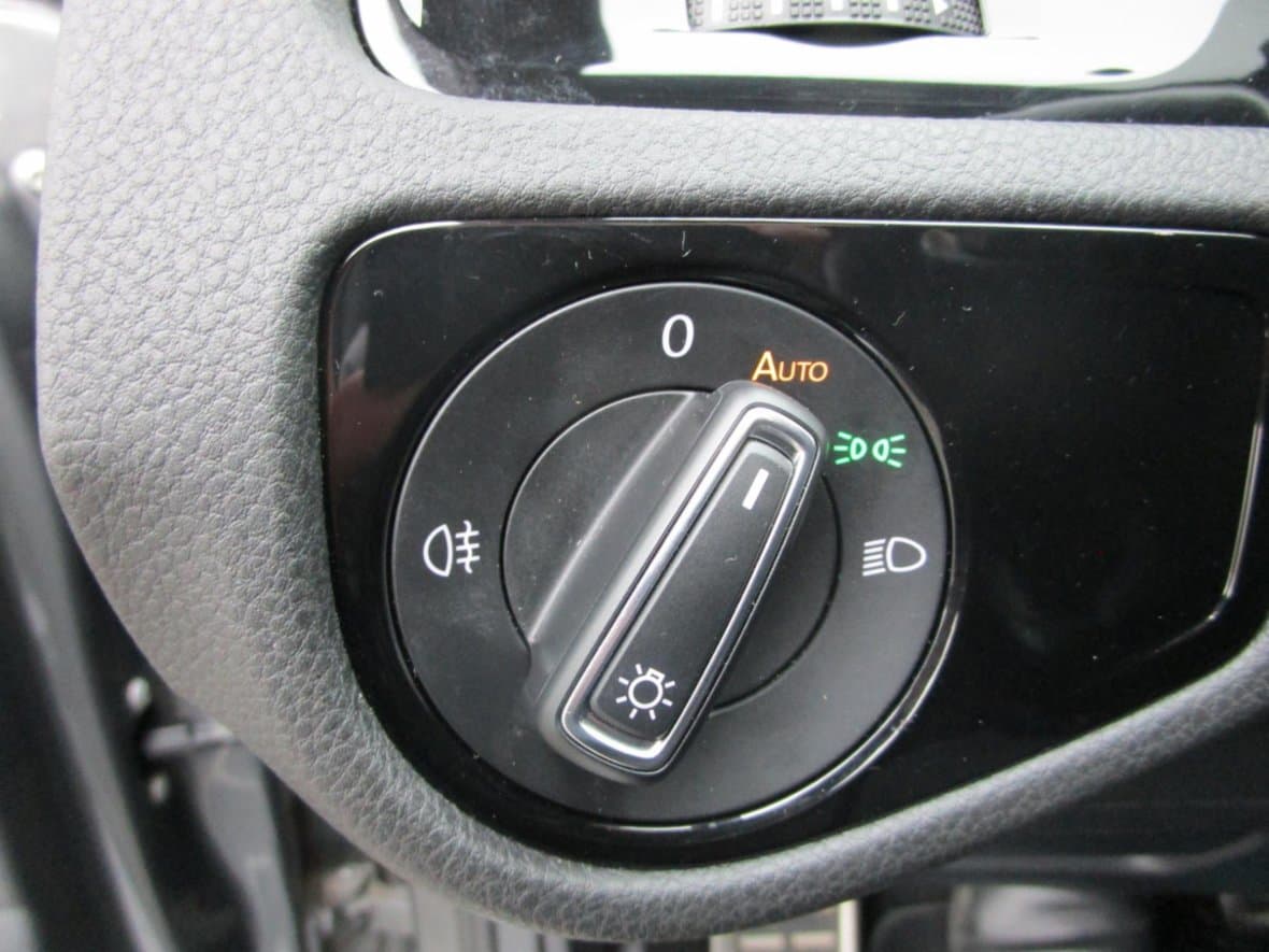 2018 Volkswagen Golf - 11