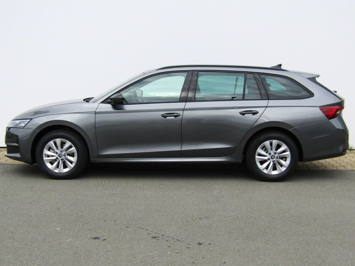 2025 Škoda Octavia - 3