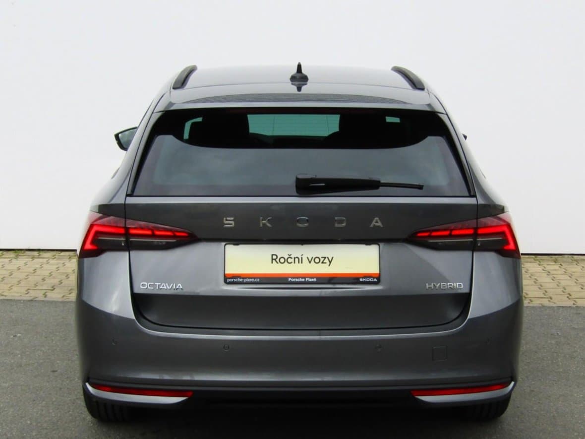 2025 Škoda Octavia - 11