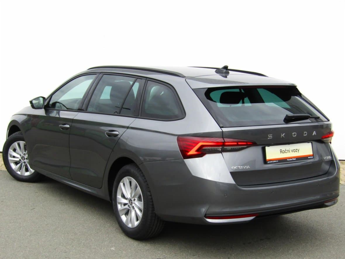 2025 Škoda Octavia - 13
