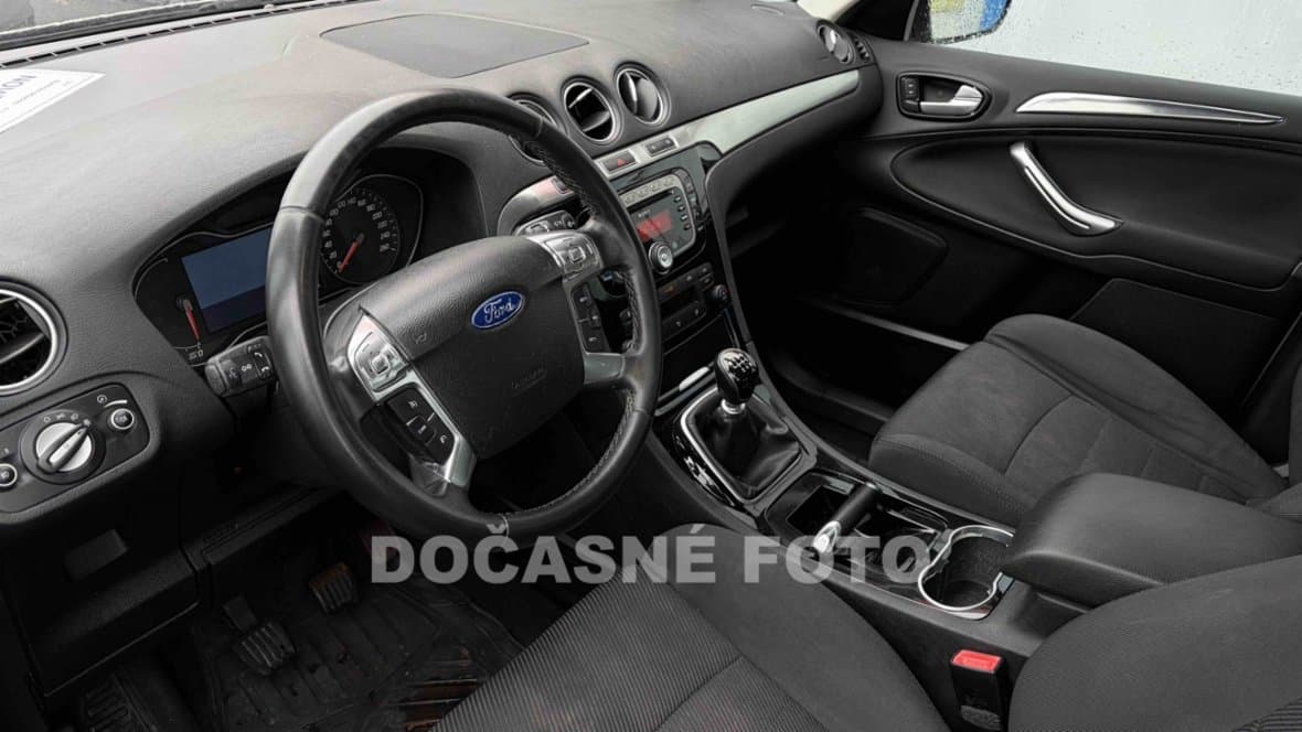 2012 Ford S-MAX - 3