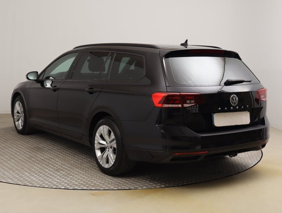2020 Volkswagen PASSAT - 5
