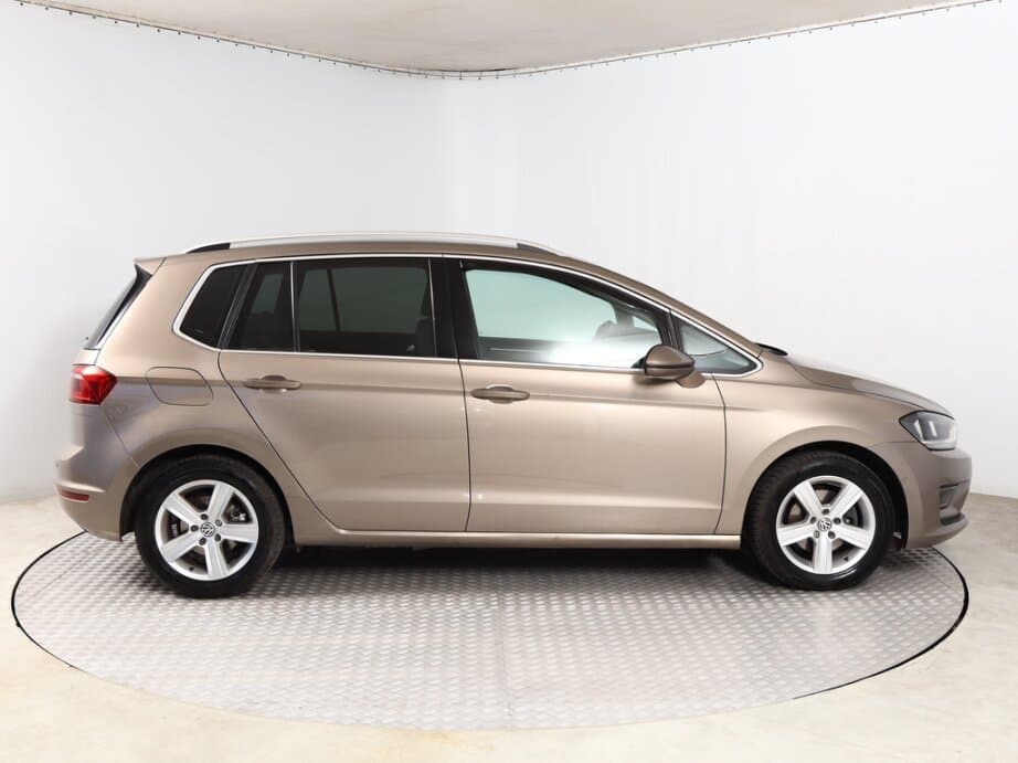 2015 Volkswagen GOLF - 15