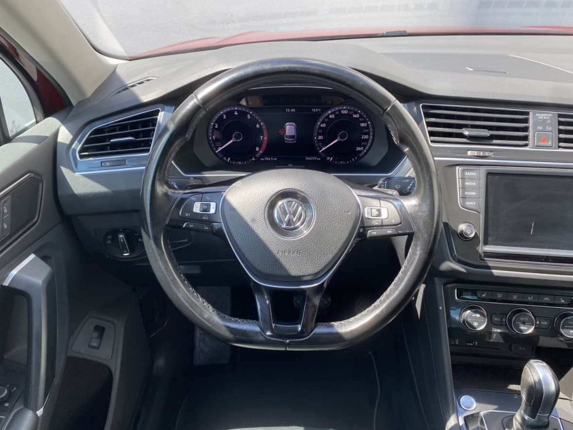 2017 Volkswagen TIGUAN - 11