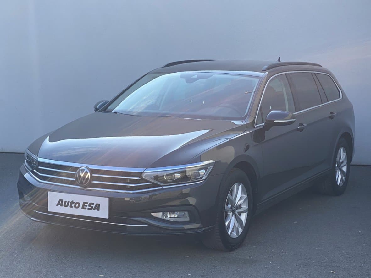 2021 Volkswagen PASSAT - 3