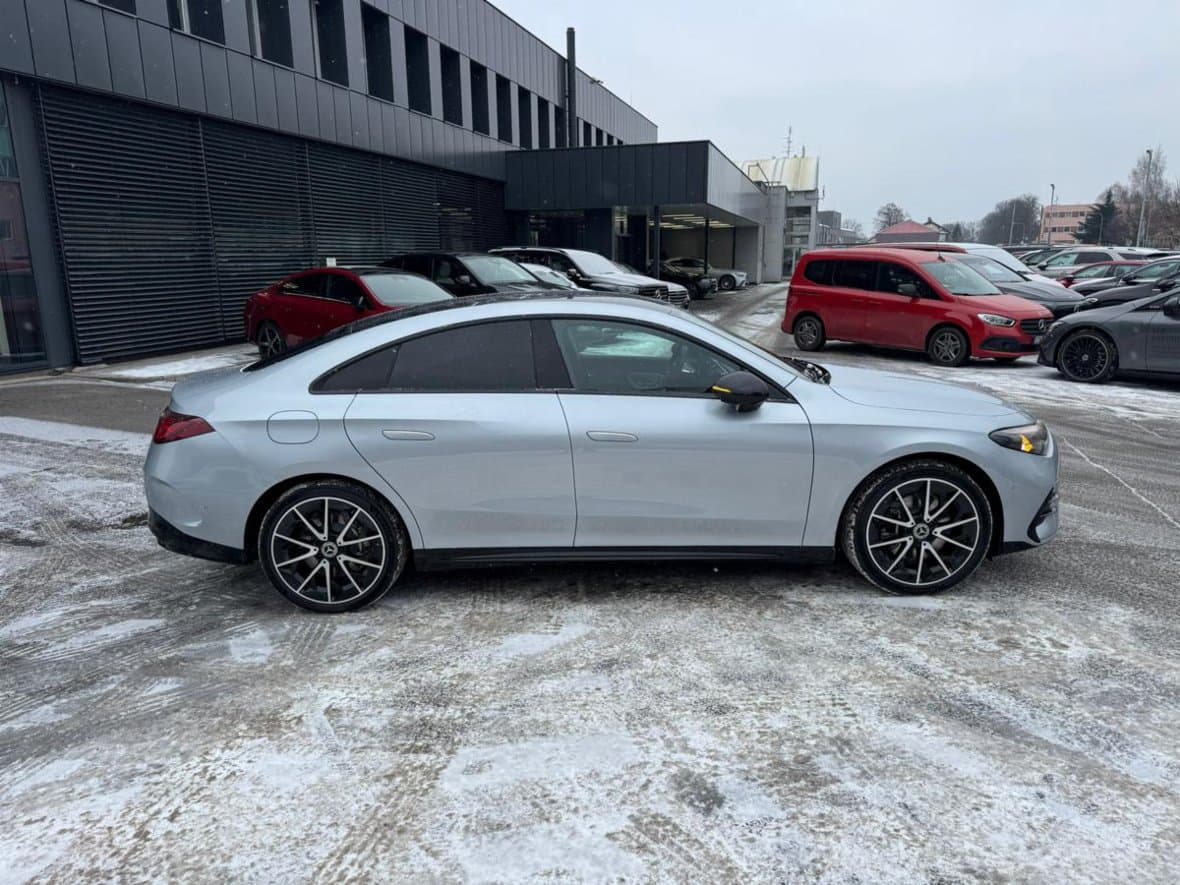 2025 Mercedes-Benz CLA - 8