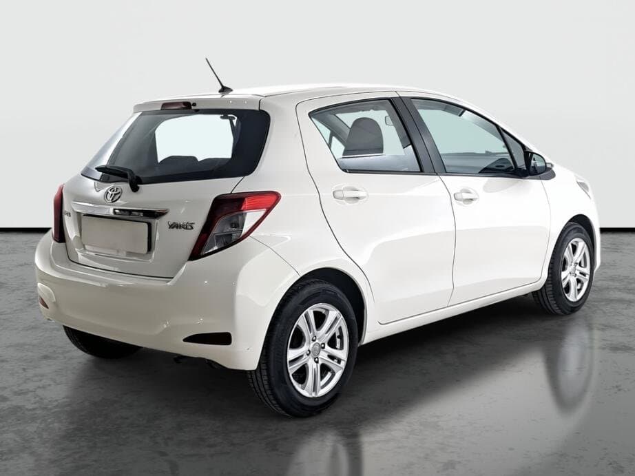 2012 Toyota YARIS - 7