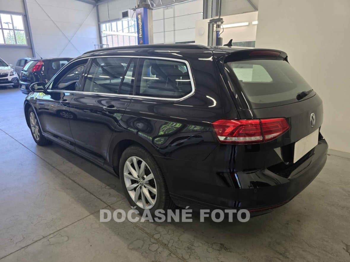 2015 Volkswagen PASSAT - 2