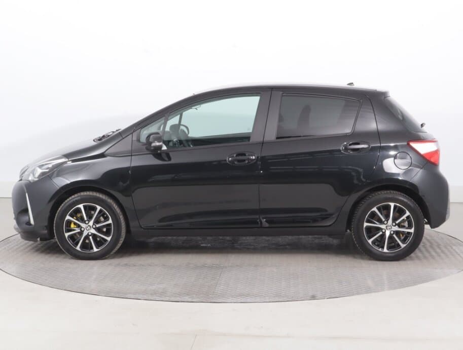 2018 Toyota YARIS - 4