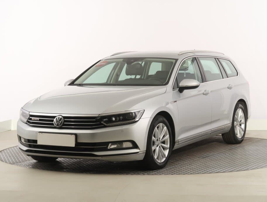 2015 Volkswagen PASSAT - 3