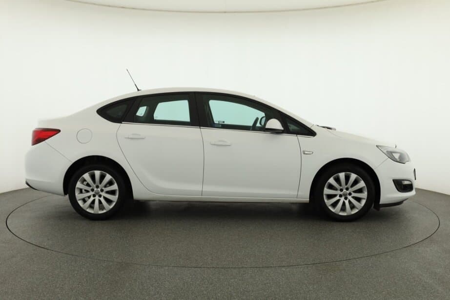2014 Opel ASTRA - 8