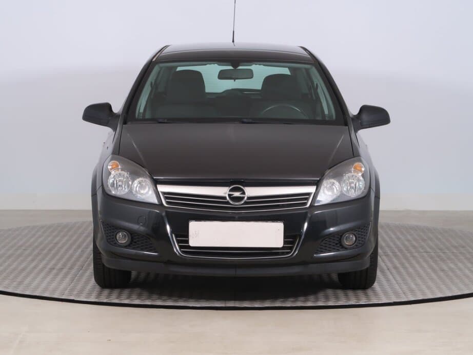 2012 Opel ASTRA - 2
