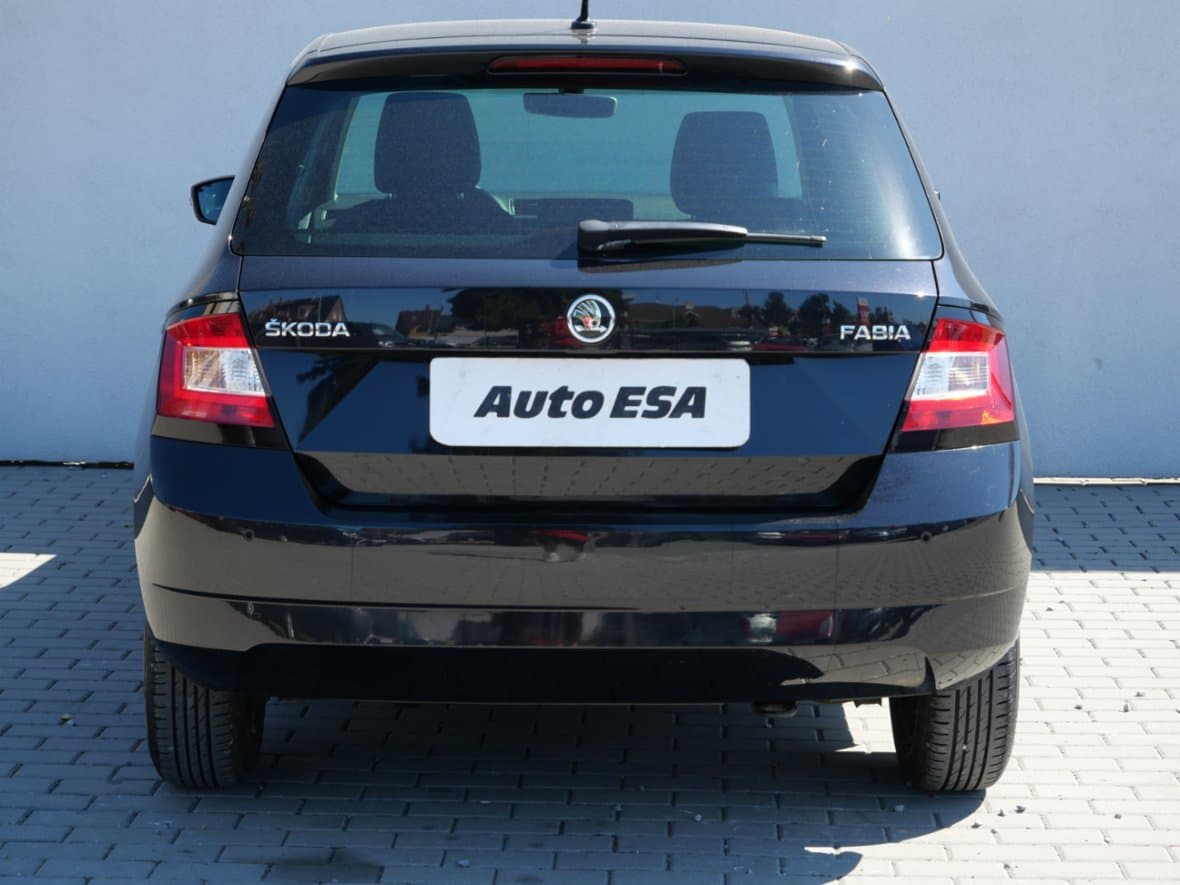 2015 Škoda FABIA - 5