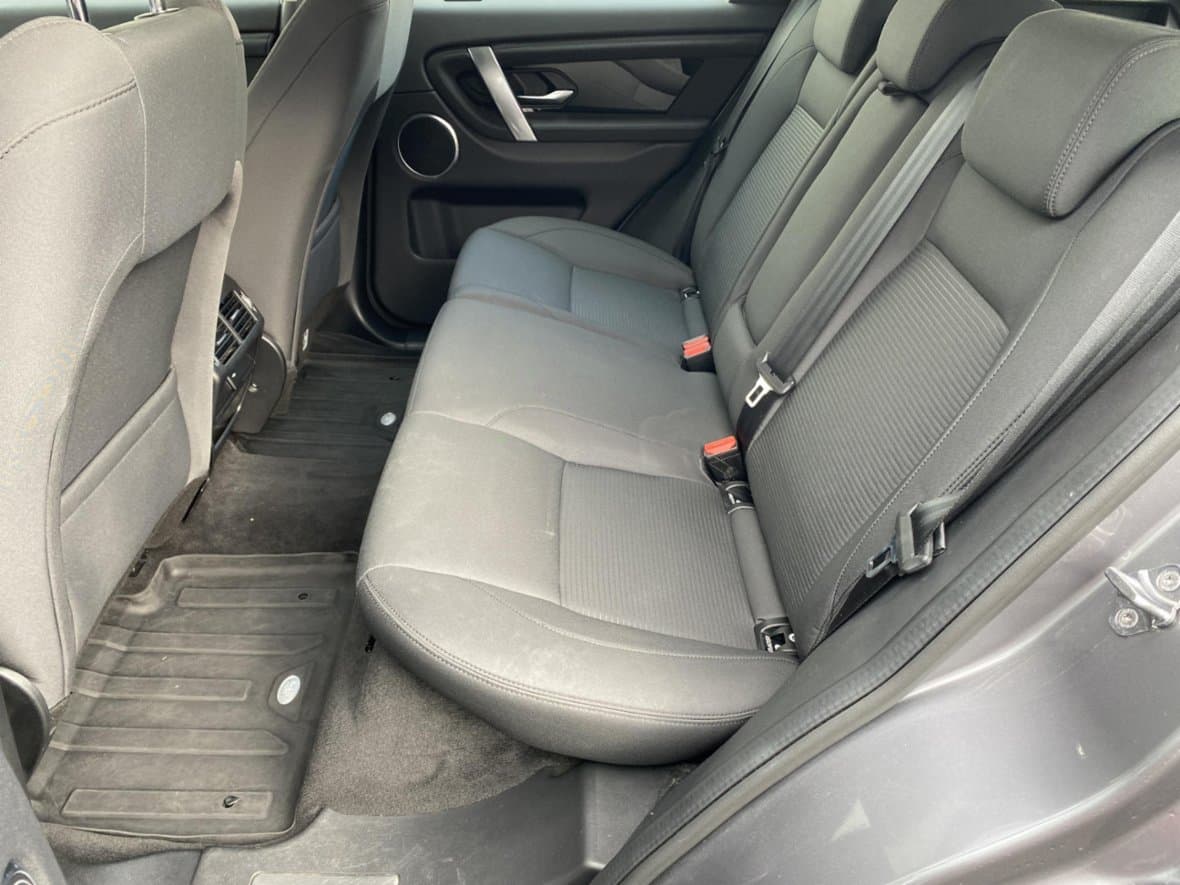 2020 Land Rover DISCOVERY - 12