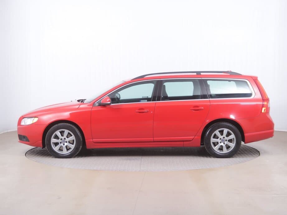 2012 Volvo V70 - 4