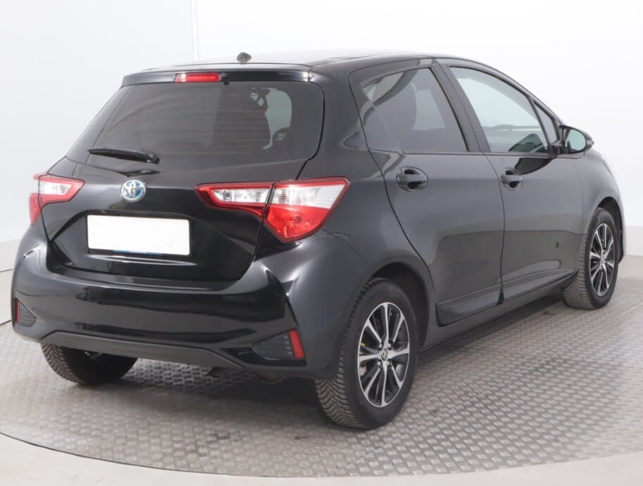 2018 Toyota YARIS - 7