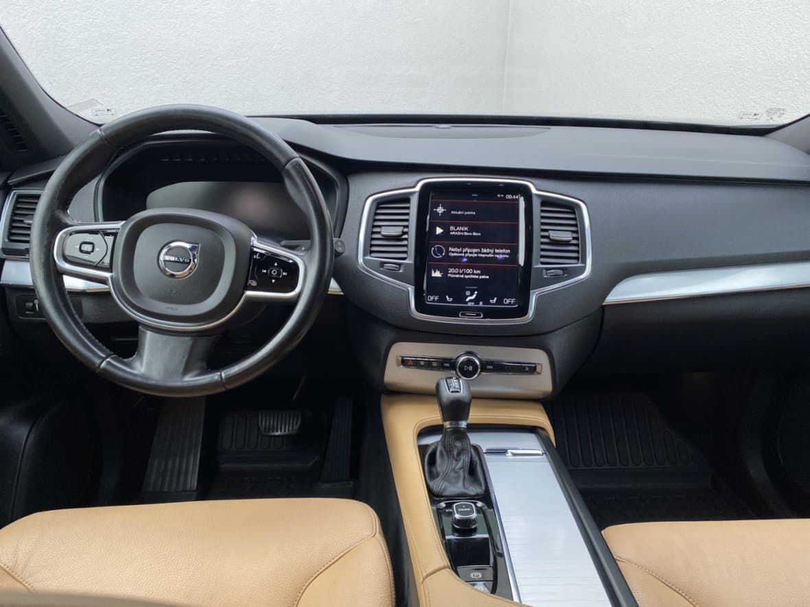 2016 Volvo XC90 - 19