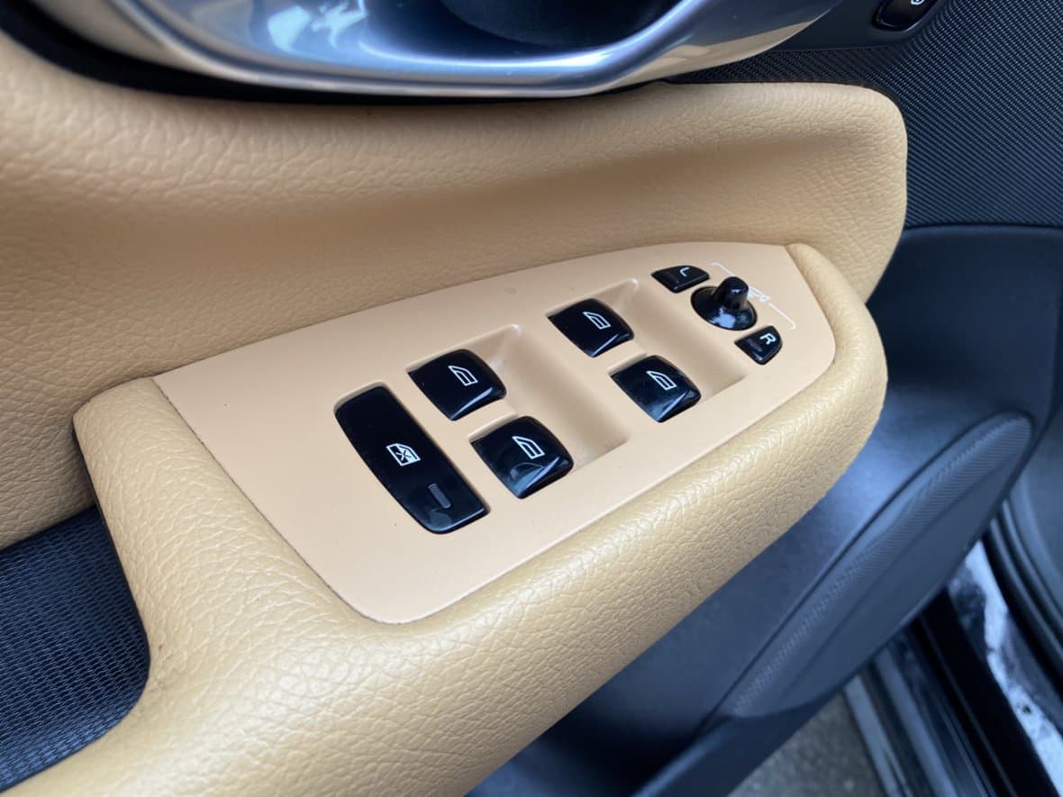 2016 Volvo XC90 - 29