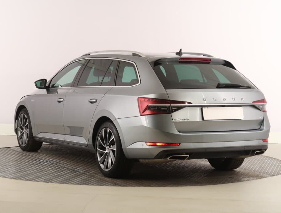2021 Škoda SUPERB - 5