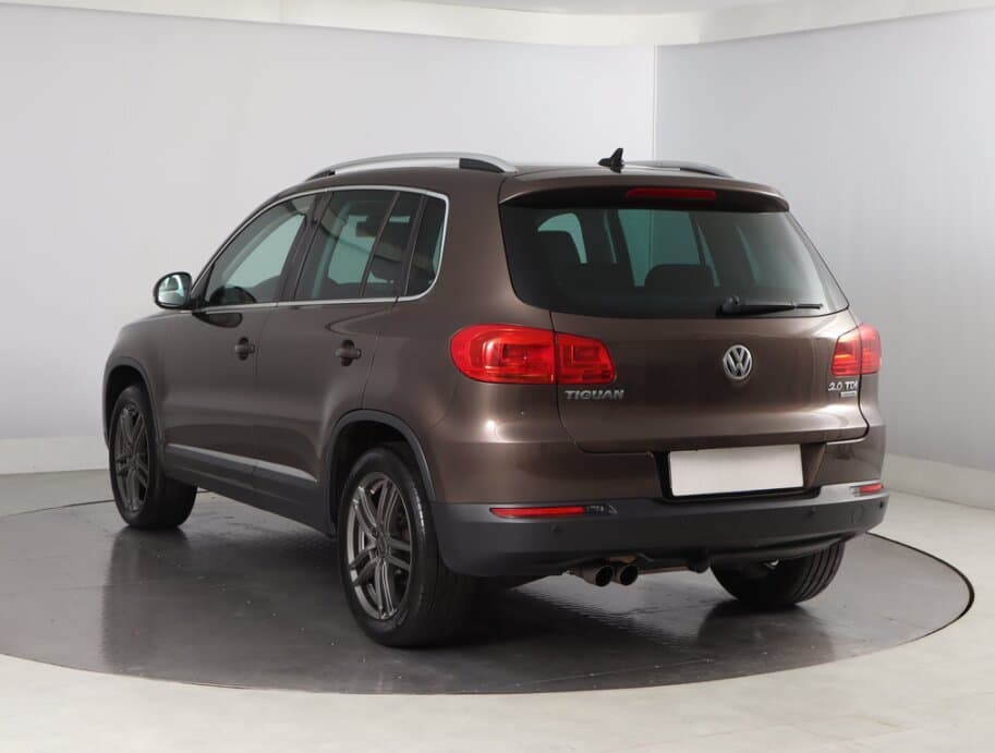 2012 Volkswagen TIGUAN - 5