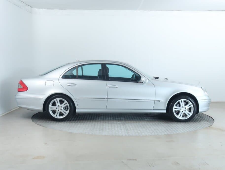2007 Mercedes-Benz E-CLASS - 8