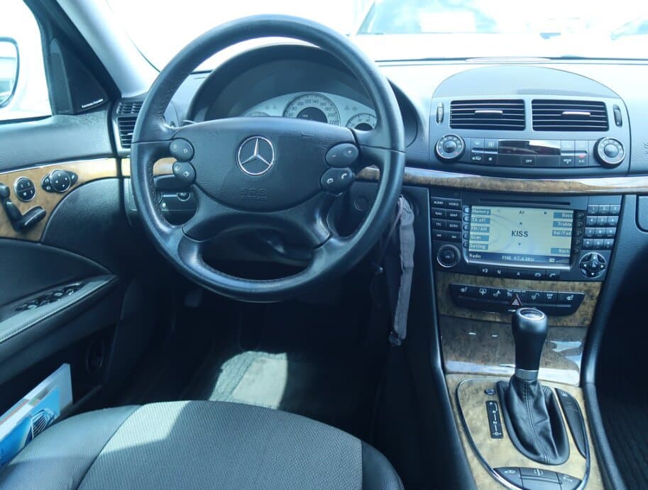 2007 Mercedes-Benz E-CLASS - 9