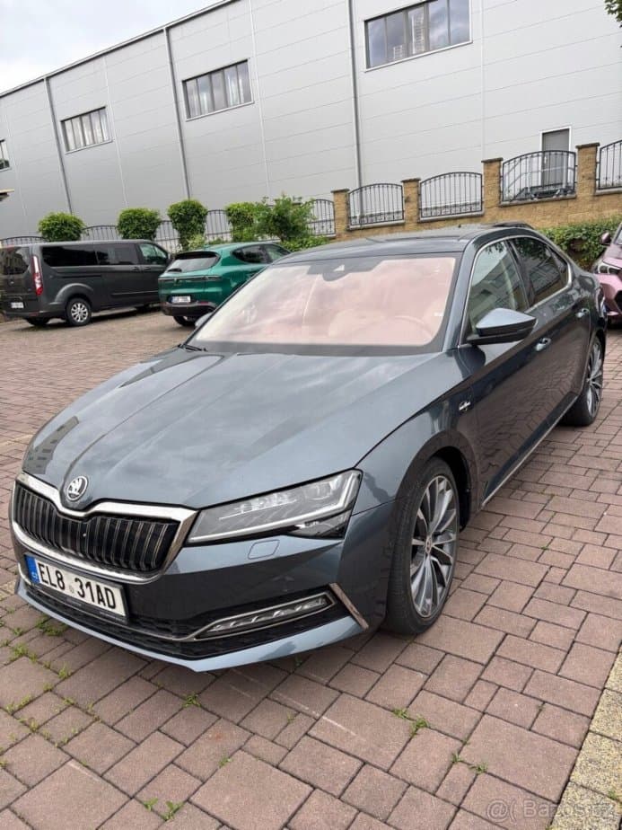 2020 Škoda SUPERB - 4