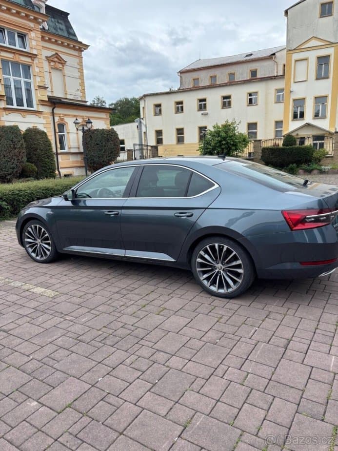 2020 Škoda SUPERB - 7