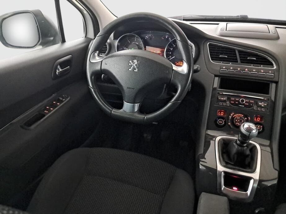 2014 Peugeot 5008 - 9