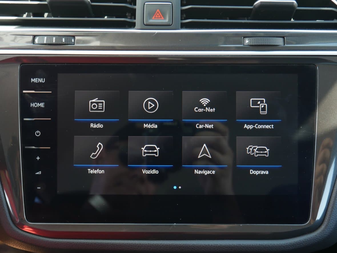 2018 Volkswagen TIGUAN - 16
