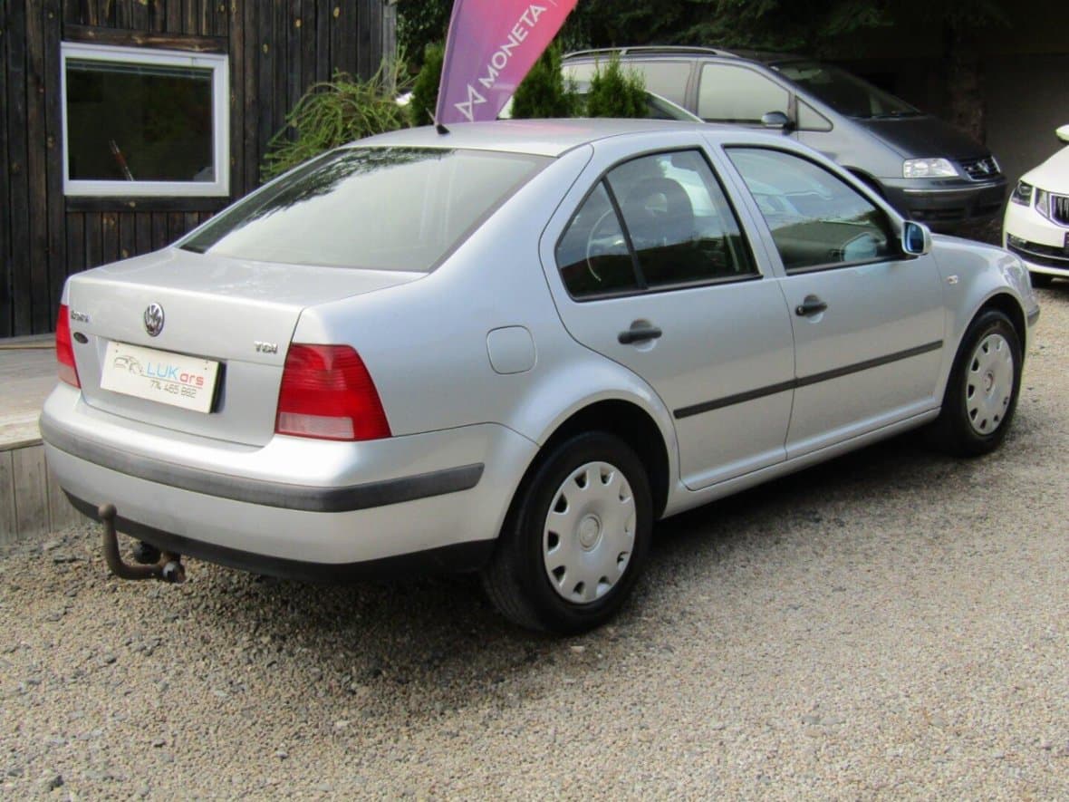 2000 Volkswagen Bora - 11