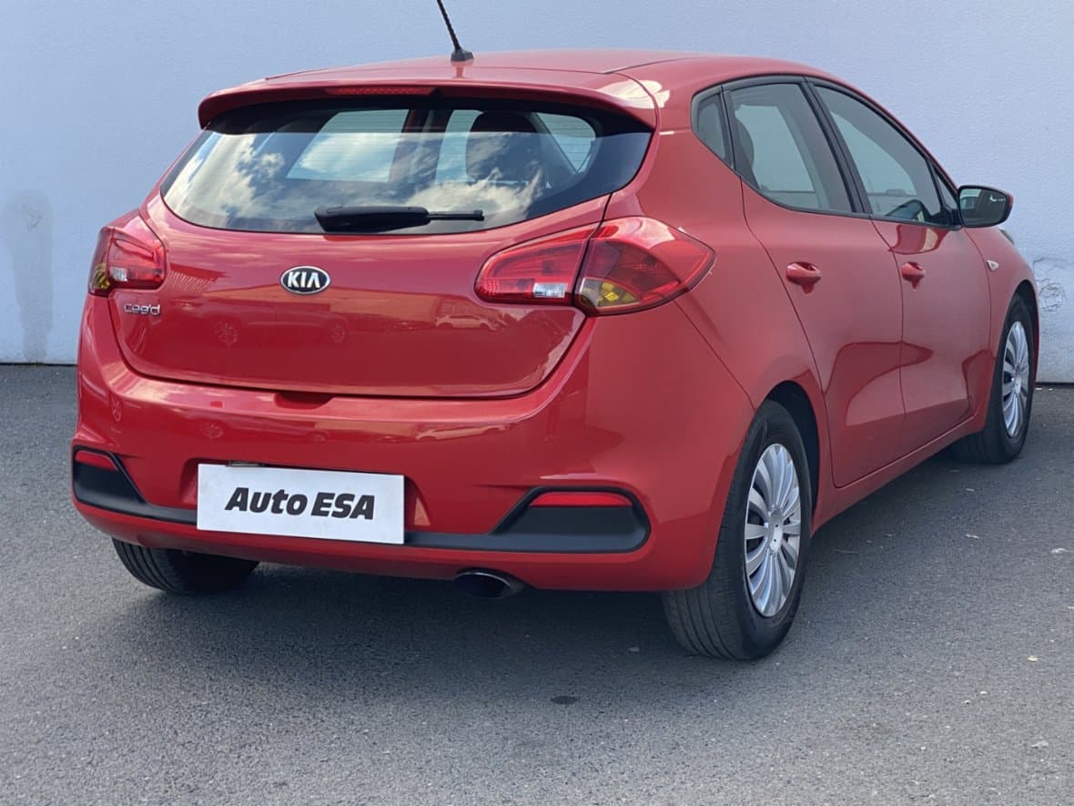 2013 Kia CEE'D - 4