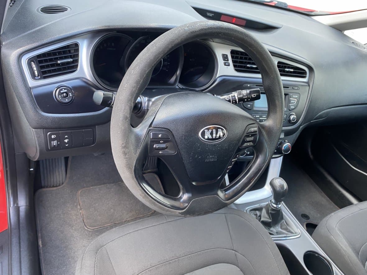 2013 Kia CEE'D - 12