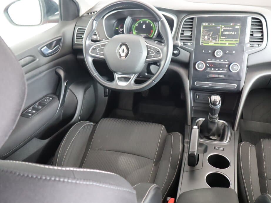 2017 Renault MEGANE - 9