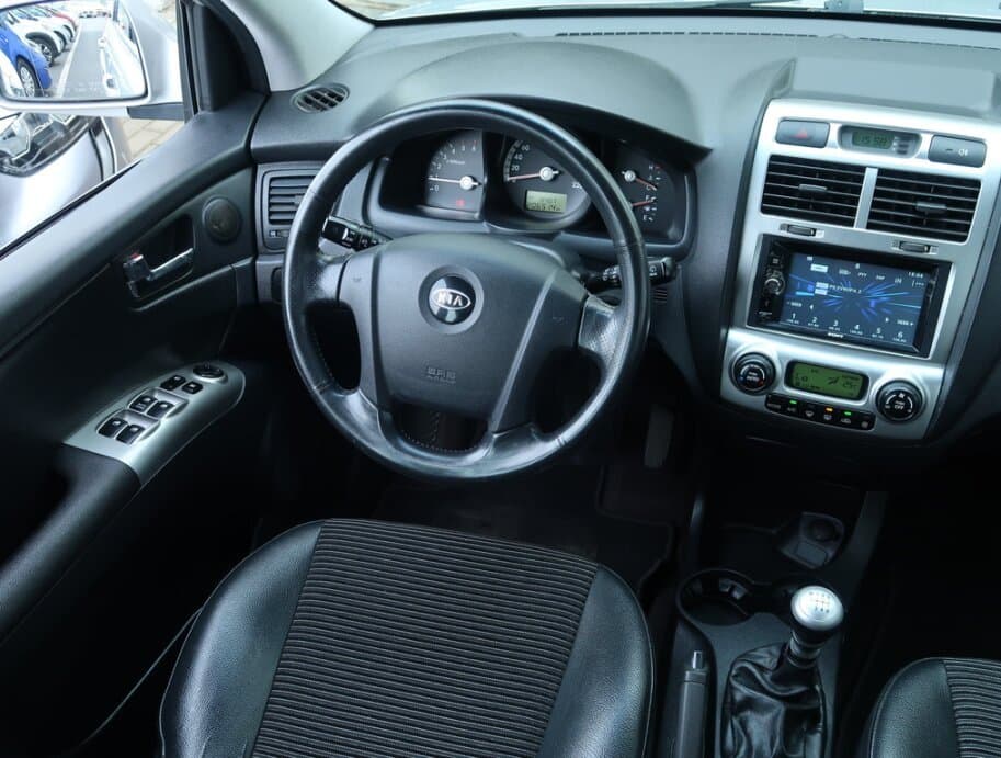 2006 Kia SPORTAGE - 9