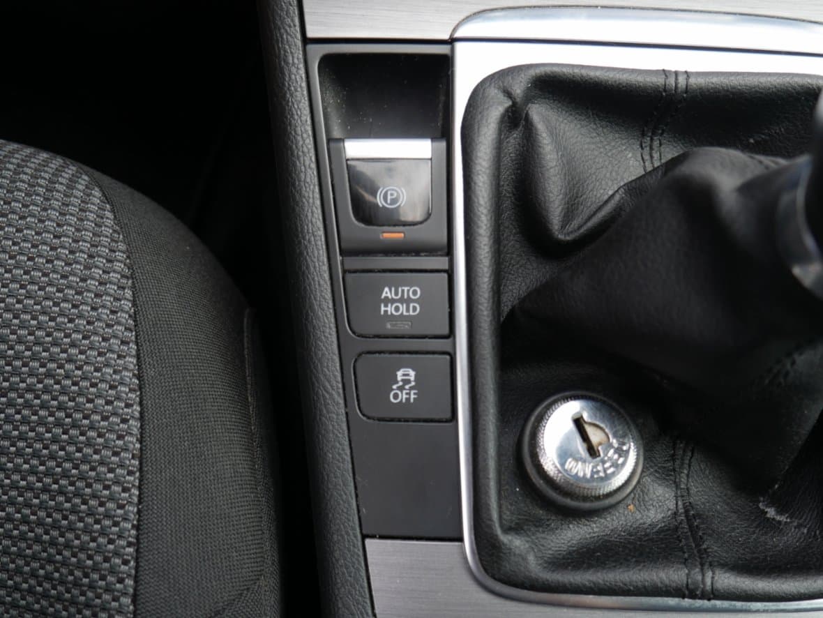 2011 Volkswagen PASSAT - 19